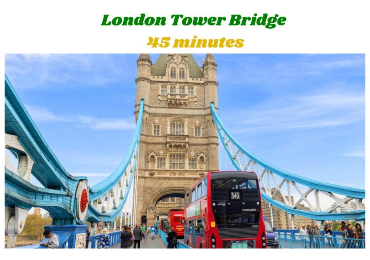 Elegant 2Br London Hideaway- King Bed, Sleeps 6 - Parking- Instant Book- 20 Percent Off Limited Time! 巴尔内特 外观 照片
